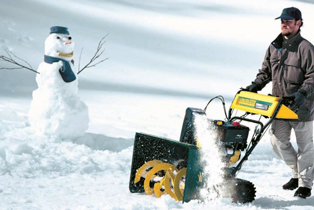 Прибирання снігу – затребуваний в Україні зимовий бізнес